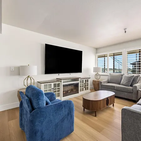 456 Embarcadero Inn & Suites-3